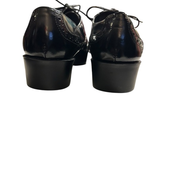 Vaneli Women’s Black Leather Lace-Up Wingtip Oxfords – Size 8 - Picture 6 of 7